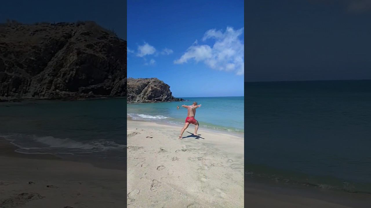 Счастливый мужик влетел в Карибское море и вырубился смотреть онлайн