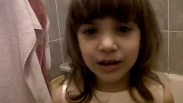 Джессика рассказывает стишок про маму смотреть онлайн