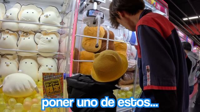 ¿Donde PASE la NOCHE? Exploro las MAQUINAS de Garra con PELUCHES смотреть онлайн