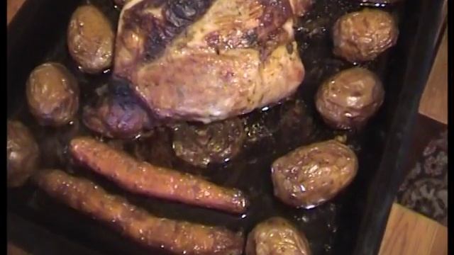 Как запечь свинину в духовке без особых хлопот. Окорок. смотреть онлайн