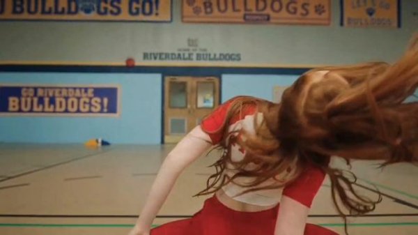 Riverdale S05E07 Cheryl Vs vixens Dance off challenge