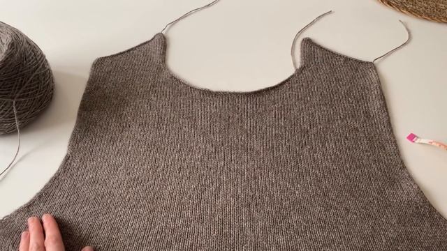 Вязальный влог: довязала лопапейсу Riddari • Новый процесс на спицах • О кардигане смотреть онлайн
