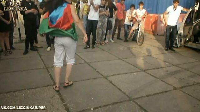 Лезгинка 2018. Красивая Девушка Порвала Всех Супер Лезгинкой смотреть онлайн