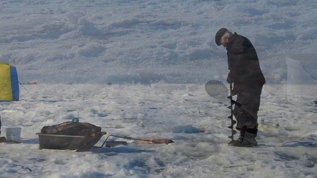 Экстремальная рыбалка. КОСА . 03.02.23 смотреть онлайн
