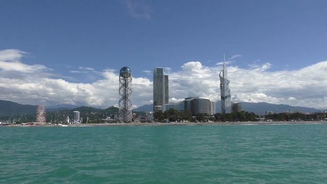 Батуми Грузия: Площадь Пьяцца, Морская прогулка Башня Алфавит Парк Чудес, Али и Нино Набережная Пор смотреть онлайн