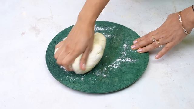 डोमिनोज़ जैसा वेज पिज़्ज़ा कैसे बनाते है | Dominos Style Veg Pizza | Veg Pizza Recipe | Kabitaskitchen смотреть онлайн