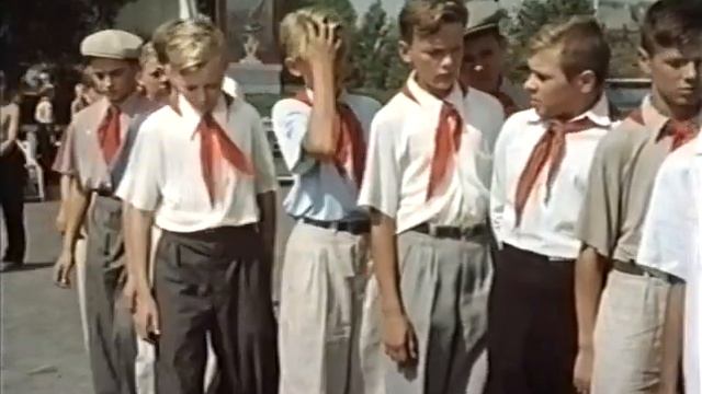 Команда с нашей улицы 1953 VHSRip смотреть онлайн