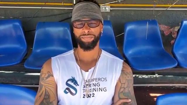 Henry Urrutia habla de la Asociación de Peloteros Cubanos Profesionales смотреть онлайн