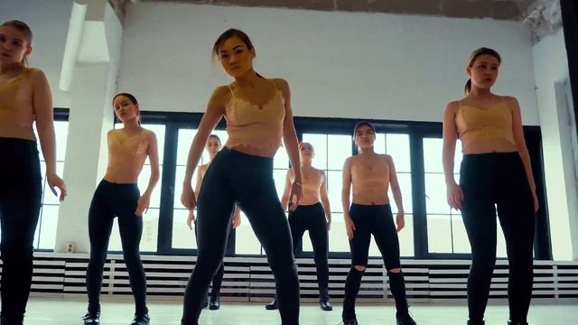 Dancehall Choreo by Valeria Borgoyakova. Школа танцев Evolvers смотреть онлайн