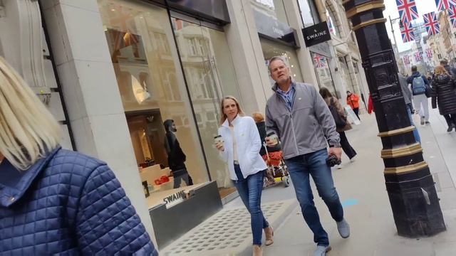 STREET FASHION IN LONDON. смотреть онлайн