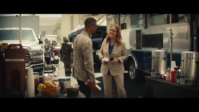 iPhone 15 Pro _ On with the Show _ Apple rN_zkpV52J0 1920x1080 смотреть онлайн