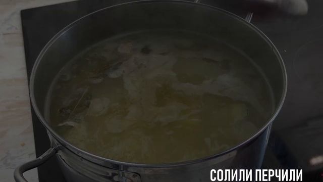 Рецепт идеального супа после праздников. Вкусная УХА с расстегаями. смотреть онлайн