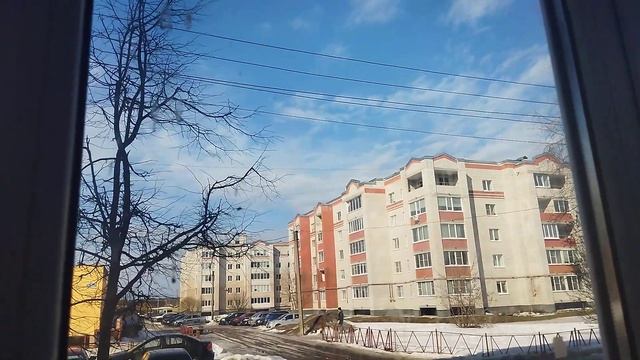 Воскресенье, нельзя убирать, но я не могу в грязи смотреть онлайн