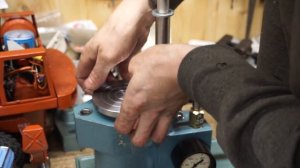 Пресс гидравлический настольный ПГПр.  Часть2- Токарная практика , новый поршень шток на пресс