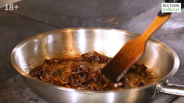 Готовим с шефом: Тёплый салат с телятиной смотреть онлайн