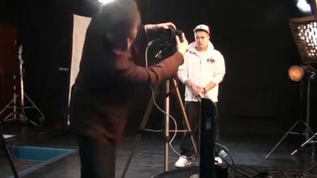 КЛИП С МУЗЫКОЙ Айлавью........mp4 смотреть онлайн