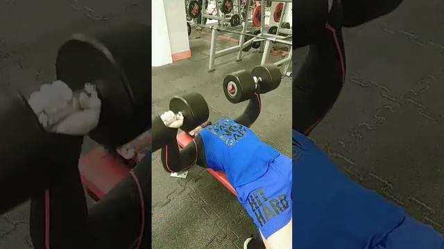 Челендж "Жим гантелей + Подтягивания". Повысим накал борьбы?. Только жим для затравочки. смотреть онлайн