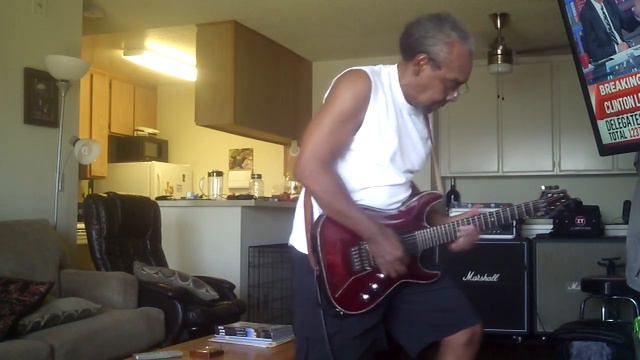 Schecter Hellraiser Passive Cherry W/FR смотреть онлайн