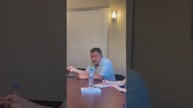 САНКТ-ПЕТЕРБУРГ. ВЕЧЕРНИЕ БЕСЕДЫ В КОНФЕРЕНЦ-ЗАЛЕ "БРАТЬЕВ КАРАМАЗОВЫХ" смотреть онлайн