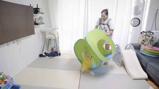 쌍둥이 육아중 눈물샘 폭발한 엄마 VLOG / 육아도우미 이별 / Mother bursts into tears while raising twins смотреть онлайн