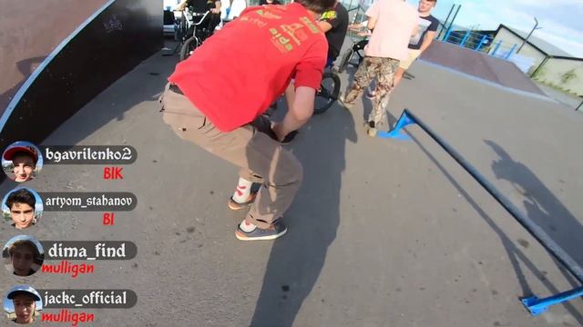 GAME of BIKE и ДРАКА в СКЕЙТПАРКЕ смотреть онлайн