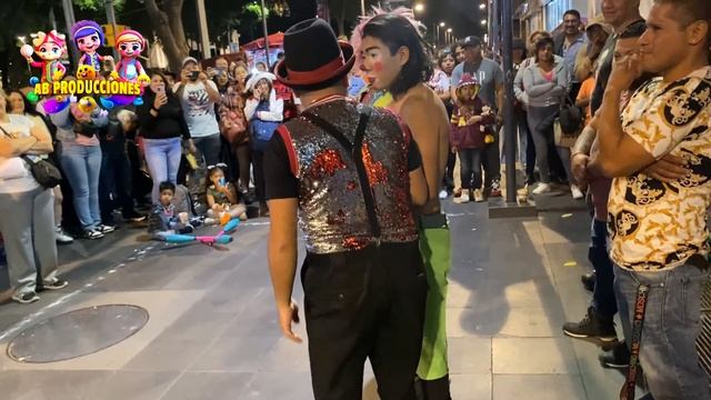 VENEZOLANA SE ROBA EL SHOW ?? LOS PAYASOS MÁS VIRALES DEL INTERNET KIWI TOTO Y STIFF CDMX смотреть онлайн