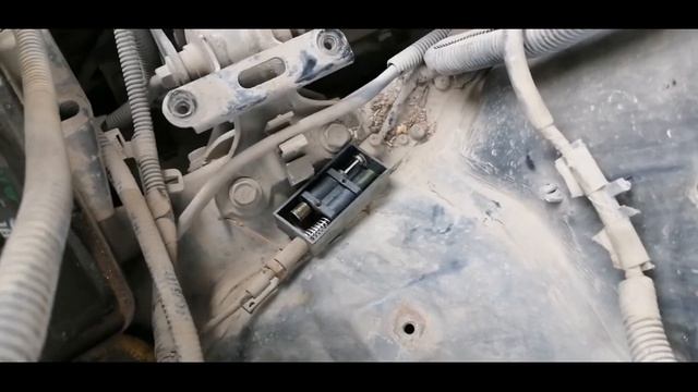 Устройство из-за которого не мог открыть капот целую неделю на Тойота Надя! Защита от взлома капота смотреть онлайн