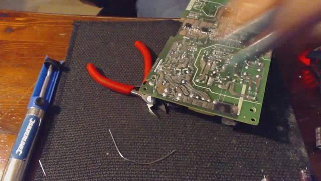 A Novice Repairs: Recapping LG W2361V Monitor смотреть онлайн