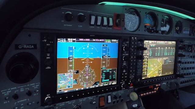 DA42 ME-IR Training | 200+ Kts Gloucester To Coventry IFR | Flight Vlog смотреть онлайн