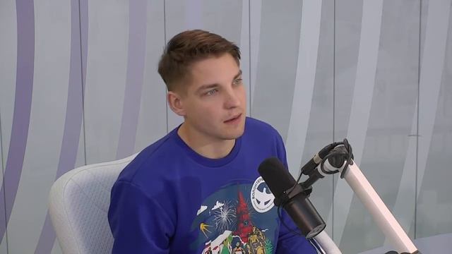 Руководитель штаба организации «Волонтёры Победы» в Московской области Александр Печенегин смотреть онлайн