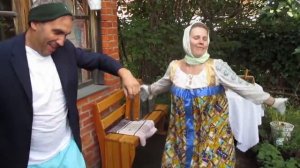 Лежит Мужик - НИЧЕЙ! Прикол для поднятия настроения! Юля Острая, гр. Ультра-СИ