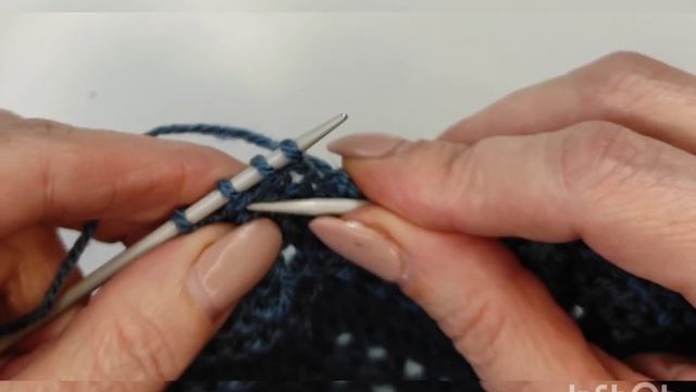 Когда надоела платочная вязка.Декоративные полосы спицами. плотный узор спицами. узоры спицами смотреть онлайн