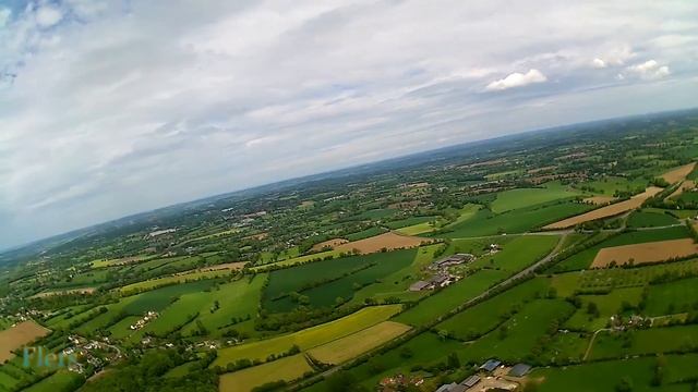 Petite vue jusqu'a 300m de haut sur Flers (Hubsan H501s) смотреть онлайн
