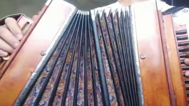 Знаменитые тальянки мастера гармоник Гали Гараева.Камышлы.Самарская область . смотреть онлайн