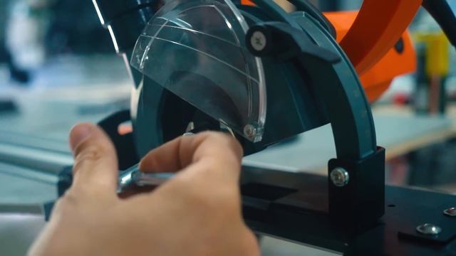 Какой плиткорез из дешёвых выбрать для работы с БОЛЬШОЙ ПЛИТКОЙ? DLT SLim Cutter KIT VS DLT MAXSLim смотреть онлайн