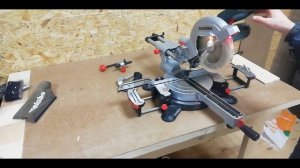 Торцовочная пила metabo KGS 216 m Спустя 2 года эксплуатации.
