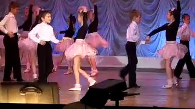 выступление Саши.MPG смотреть онлайн