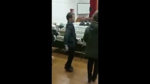 Вирусно станцевал марийский парень! перевод в описании ! Михаил Веселов АЛА ЛИЕШ АЛА УКЕ