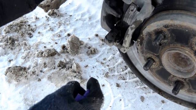 Замена ЗАДНИХ тормозных колодок на Toyota Corolla 150-й кузов смотреть онлайн