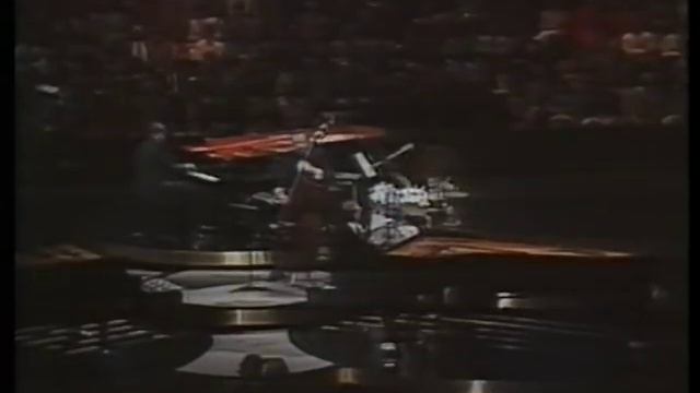 Grand Piano 3 - Oscar Peterson & Michel Legrand - Watch What Happens смотреть онлайн