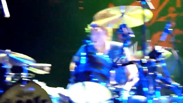 The Black Keys - Next Girl live @ Oracle Arena, Oakland - May 4, 2012 смотреть онлайн