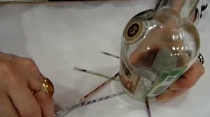 Декорирование бутылки в технике плетения из "бумажной лозы"