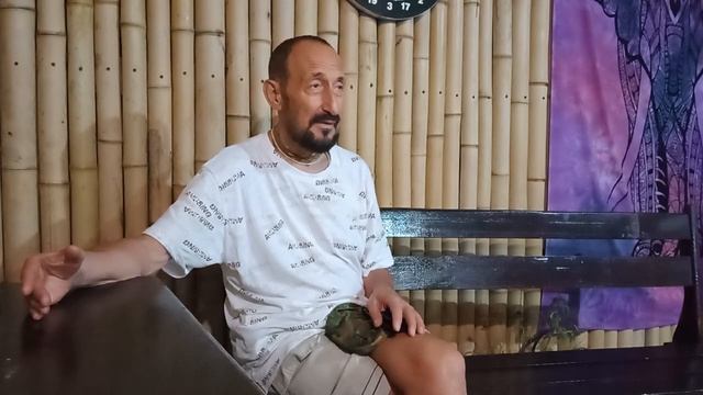 Двиджа Кришна на йога-туре в Пицунде 1 августа 2023 г. смотреть онлайн