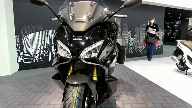 2022 Honda Forza 750 Travel Maxi Scooter - Performance, Price and Top Speed смотреть онлайн