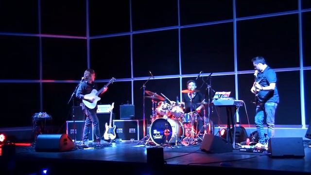 ROCCO ZIFARELLI THE JAZZ ROCK PROJECT w F LASSUS & R LABAYE Oud suite смотреть онлайн