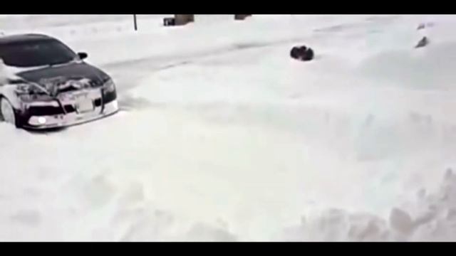 Audi Quattro снежный дрифт смотреть онлайн
