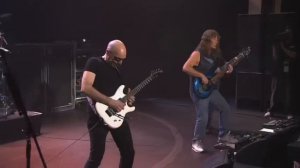 Joe Satriani - The Extremist (from Satriani LIVE!)