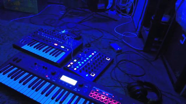 Arturia Drumbrute Impact + Arturia Mini Brute 2 + Korg Kross 2 61 live performance by mpeg4 смотреть онлайн