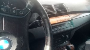 Как открыть багажник  BMW Х5 при севшем аккумуляторе