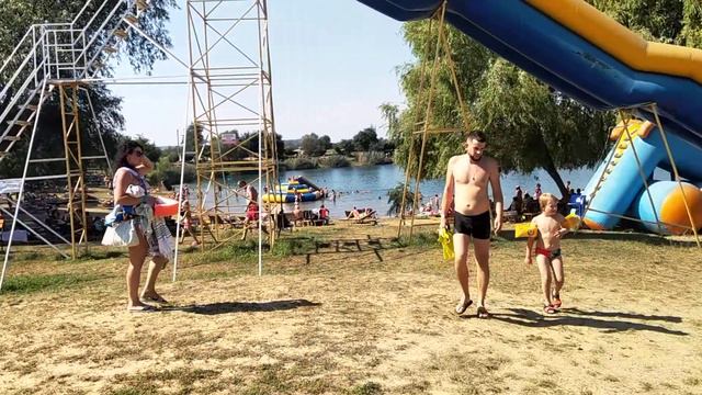 РОДИЛА МЕНЯ МАМА ДЛЯ ЛЮБВІ І ДЛЯ ОДЫХА смотреть онлайн
